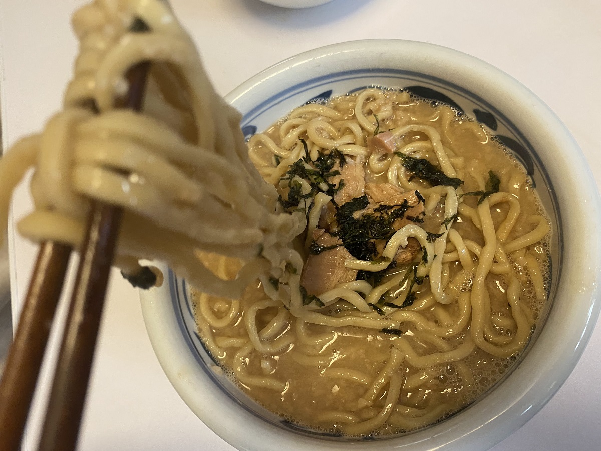 らーめん　バリ男に海苔をトッピング