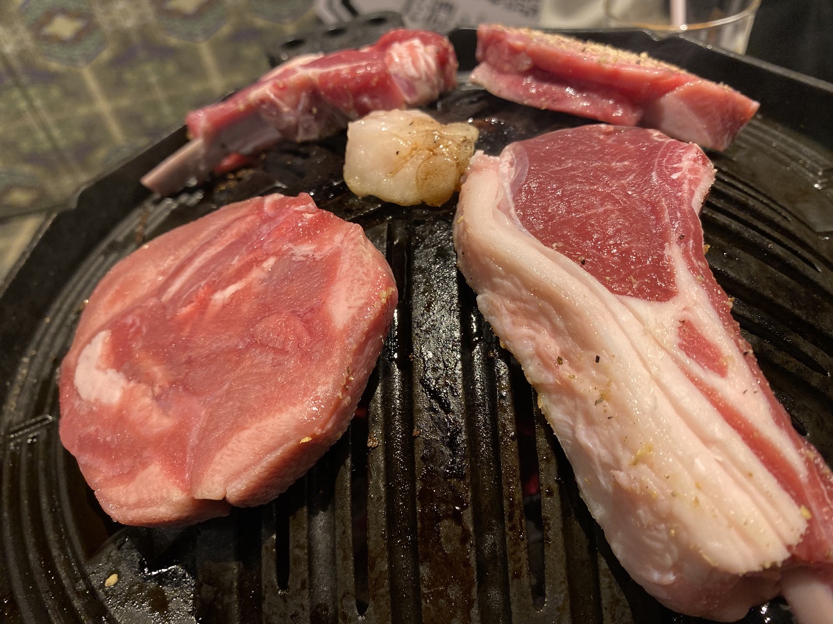 ラムタンとラムチョップを焼きます