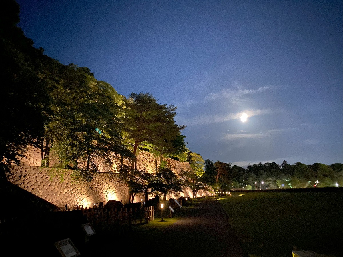 金沢城の夜景