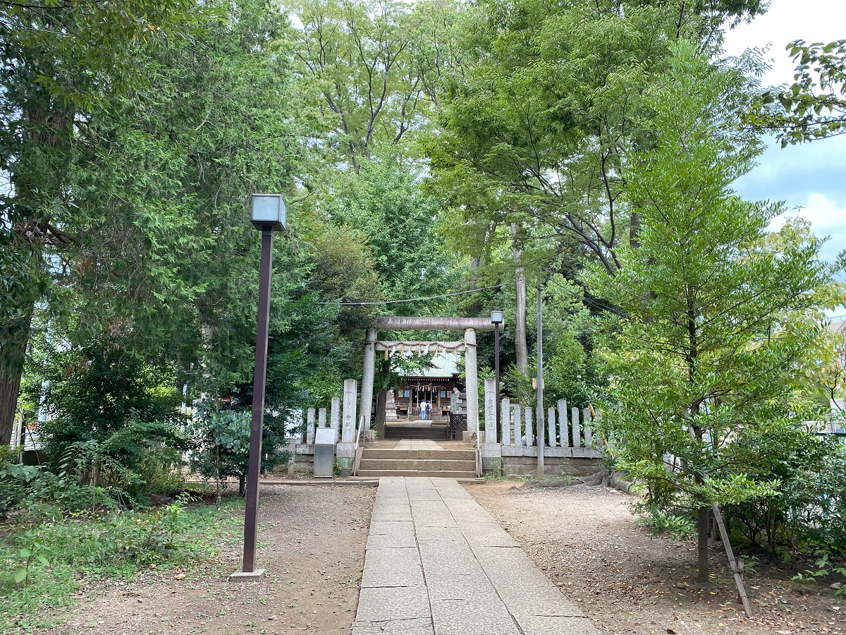 八雲氷川神社の場所