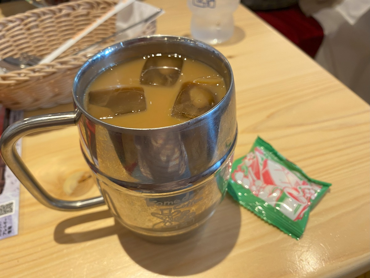 たっぷりサイズのカフェオレ