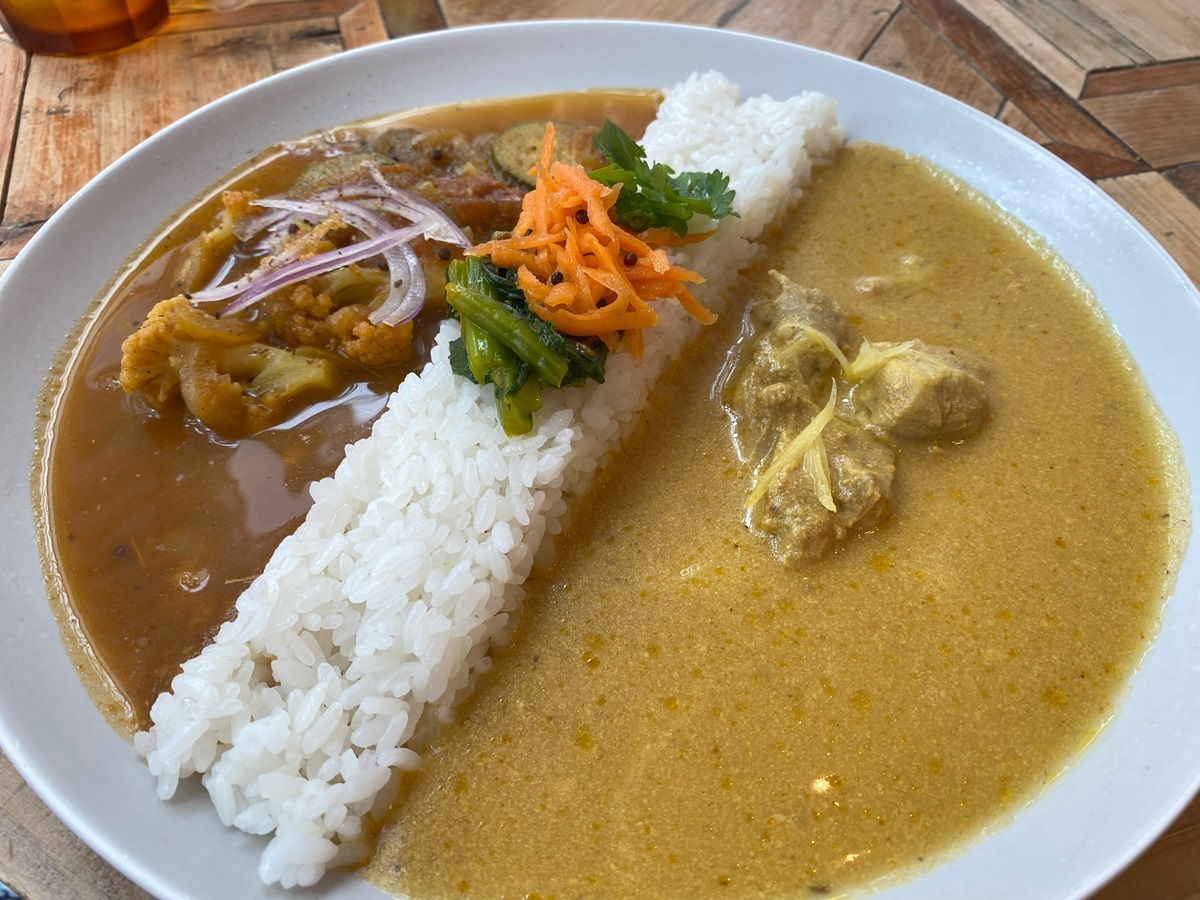 レモンの風味がしっかりレモンチキンカレー