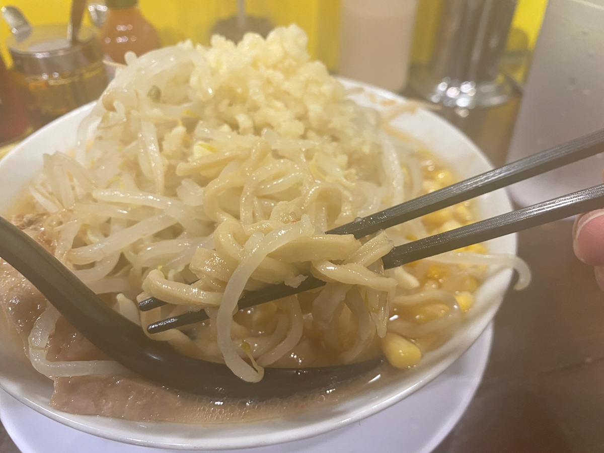 寒い時期にハフハフ食べる味噌ラーメン