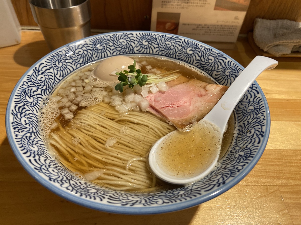 時知らずの「山椒香る煮干しそば」