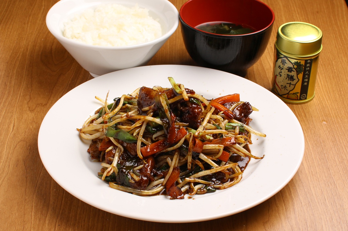 臭みの少ないレバニラ定食