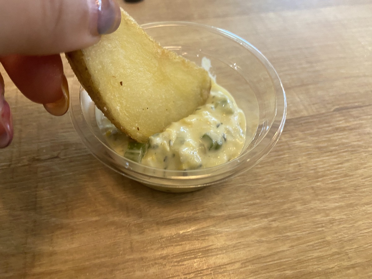 茎わさびのシャキシャキ食感とツンと鼻に抜ける辛さが最高