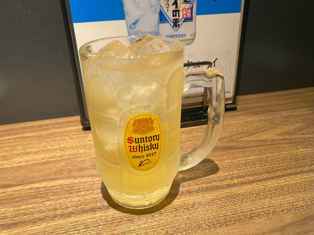 強炭酸のハイボールがたこ焼きに合う!