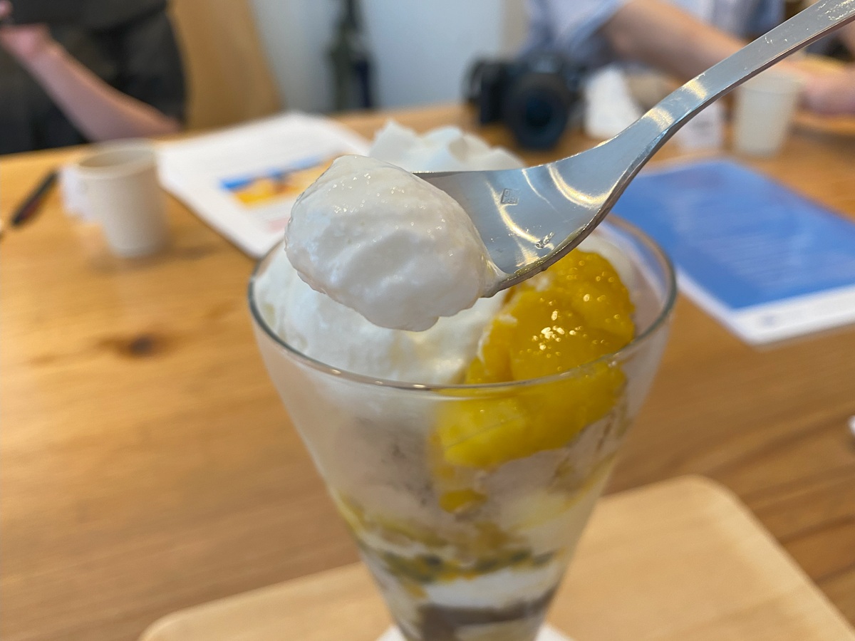ココナッツアイスで口の中は南国気分に