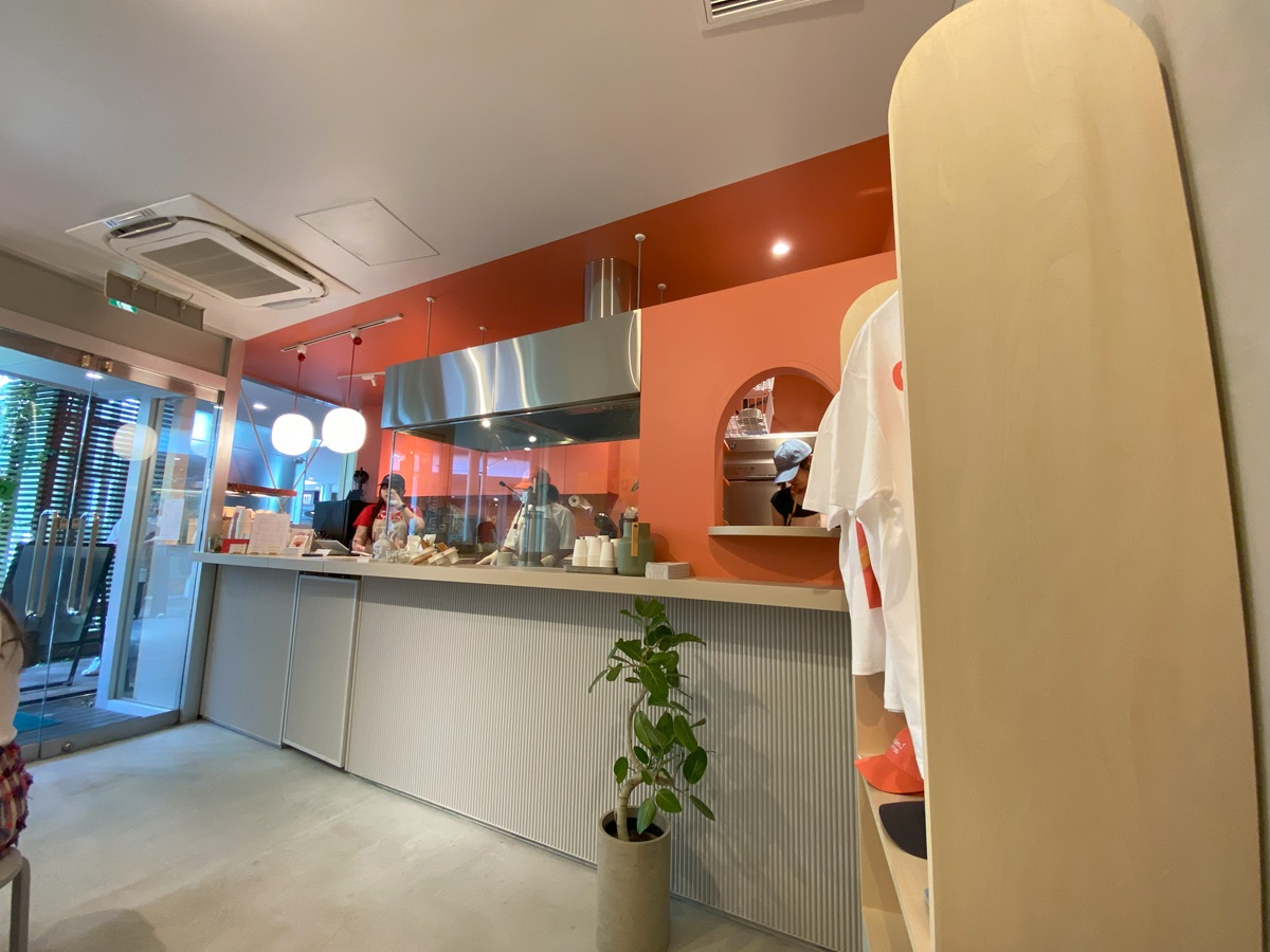 ドリッピンチュロスの店内