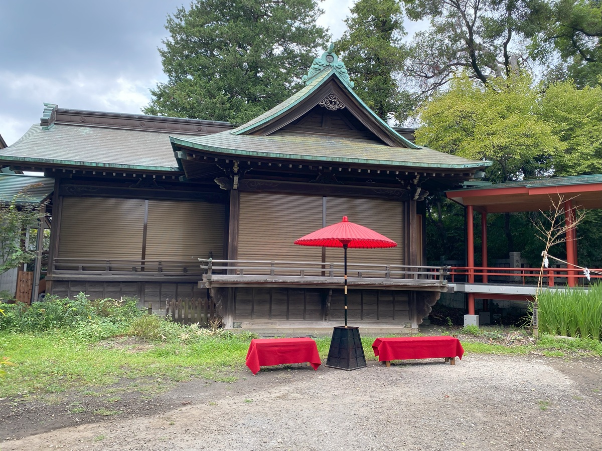 熊野神社の神楽殿