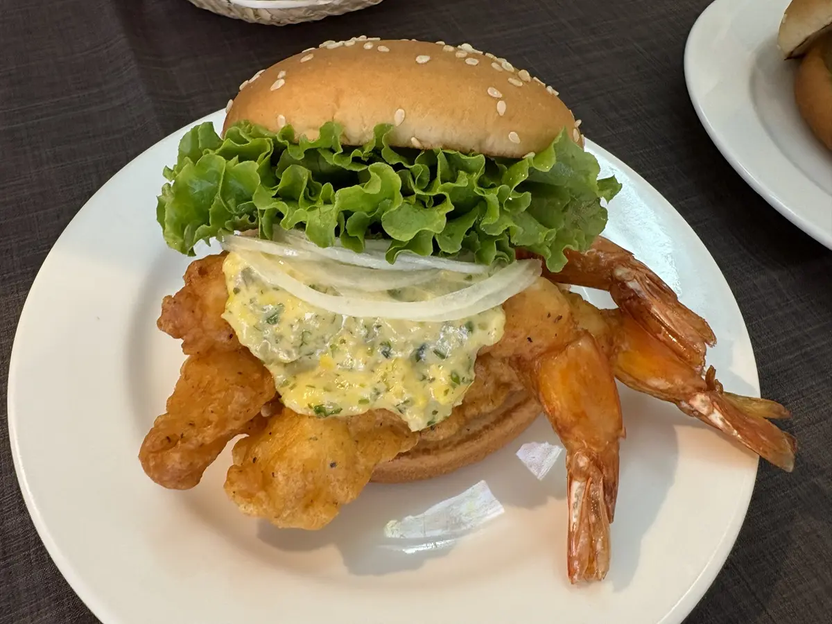 神の海老バーガー 柚子胡椒シュリンプ