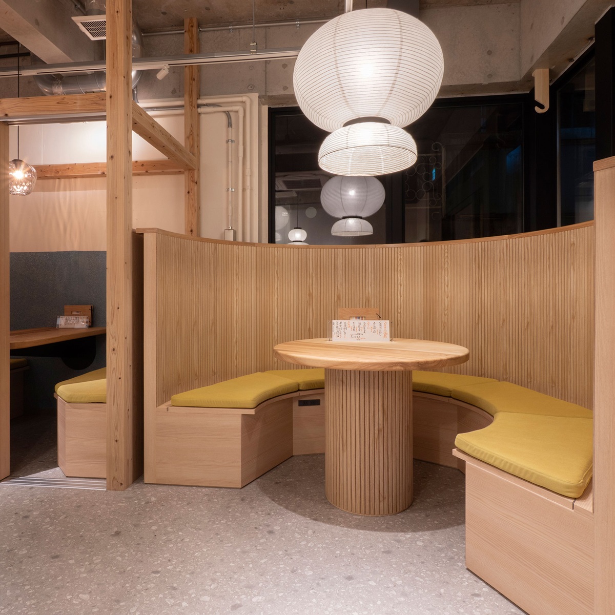 若い世代を意識したカラーリング