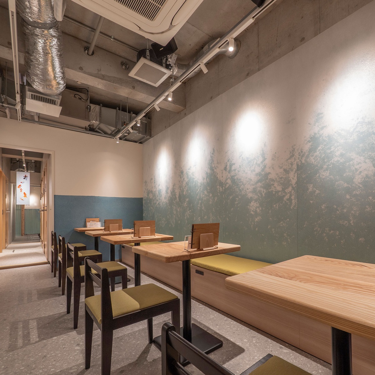 和紙などを使い、和モダンなインテリア