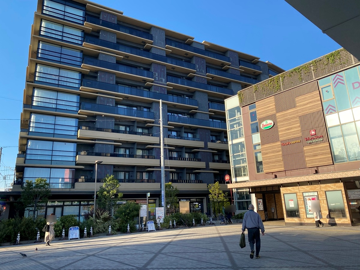 再開発された西小山駅前