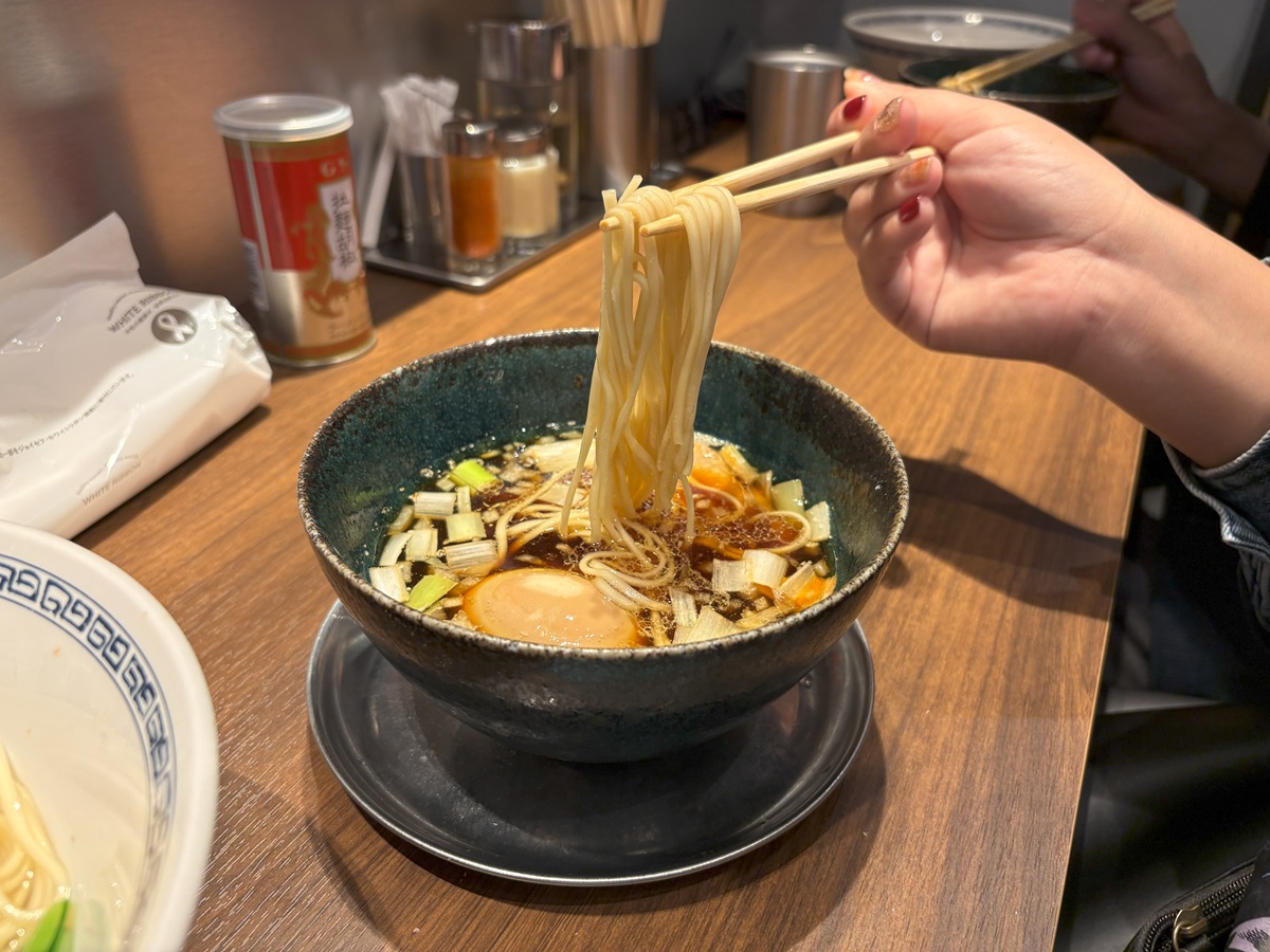 特製豚鶏清湯スープでさっぱり系