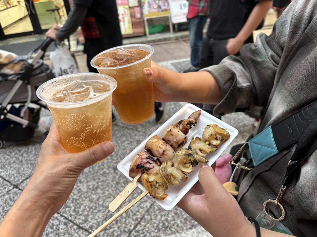 ハイボールと海鮮串で乾杯