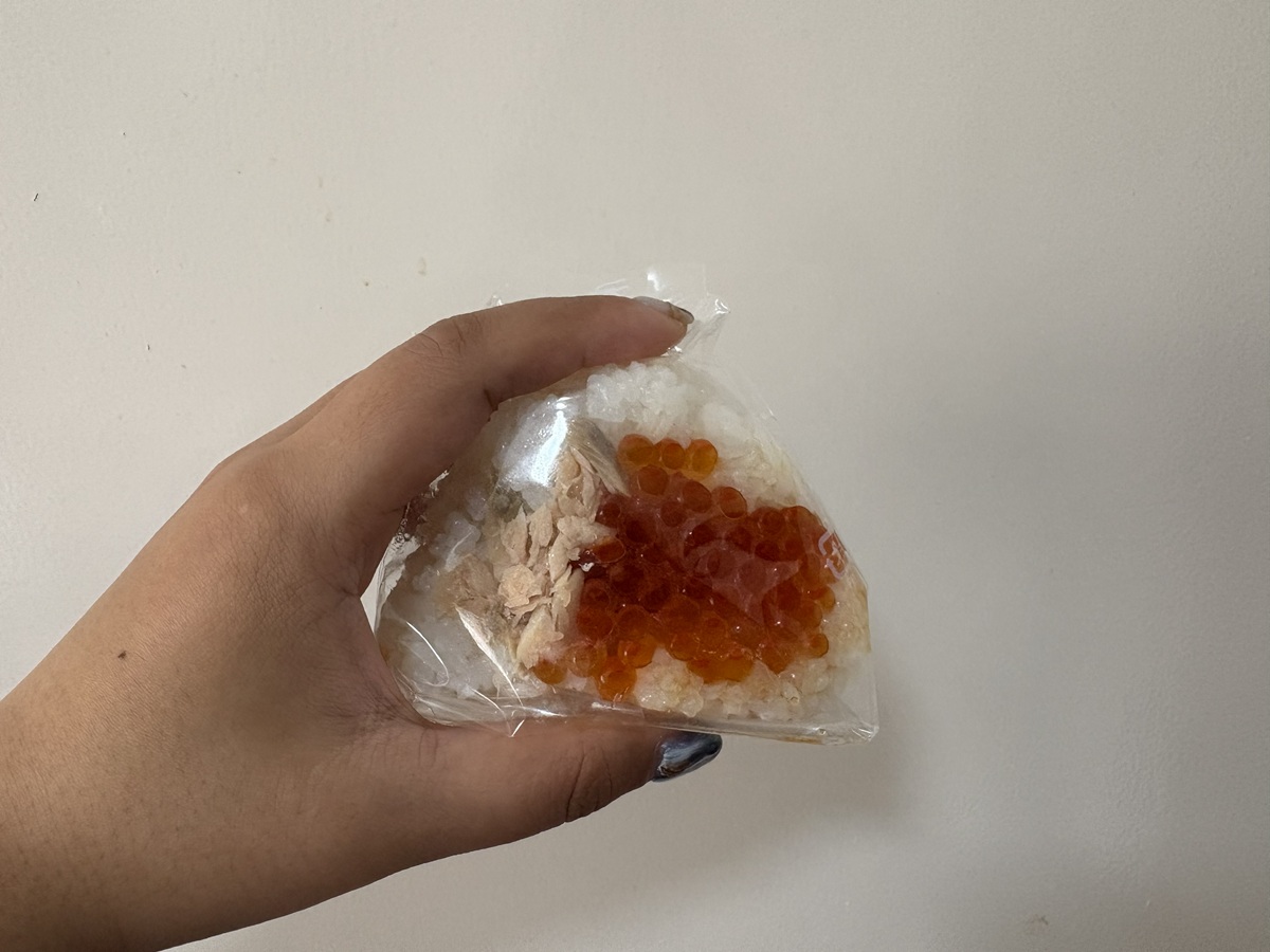 親子鮭いくらむすび