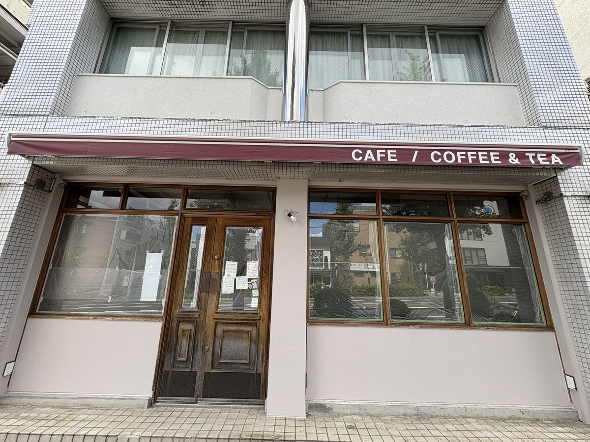 オープンを待ちわびていた地元の方