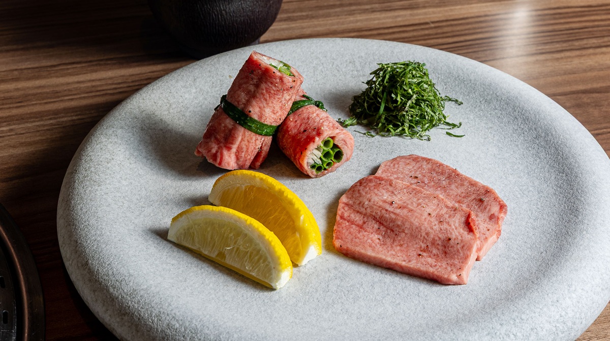 極上タン2種盛り～ネギ巻き、厚切り昆布締め～