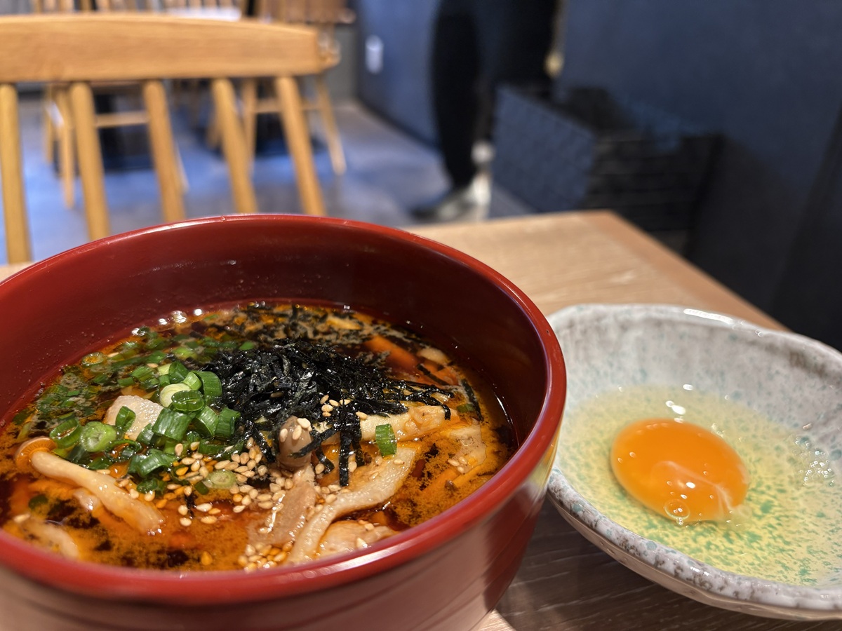 鹿児島産豚の肉つけ汁　生卵付き