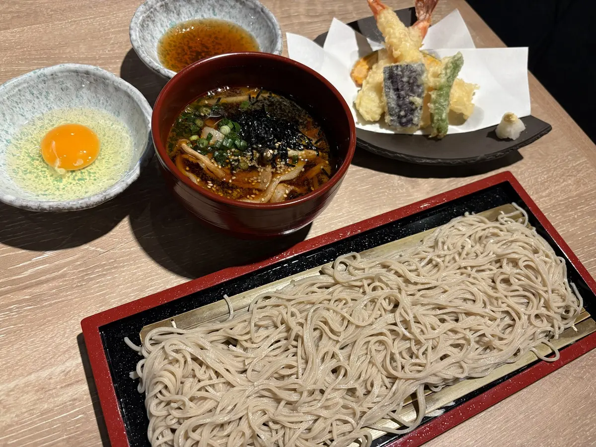 そば吟自慢のメニューを試食
