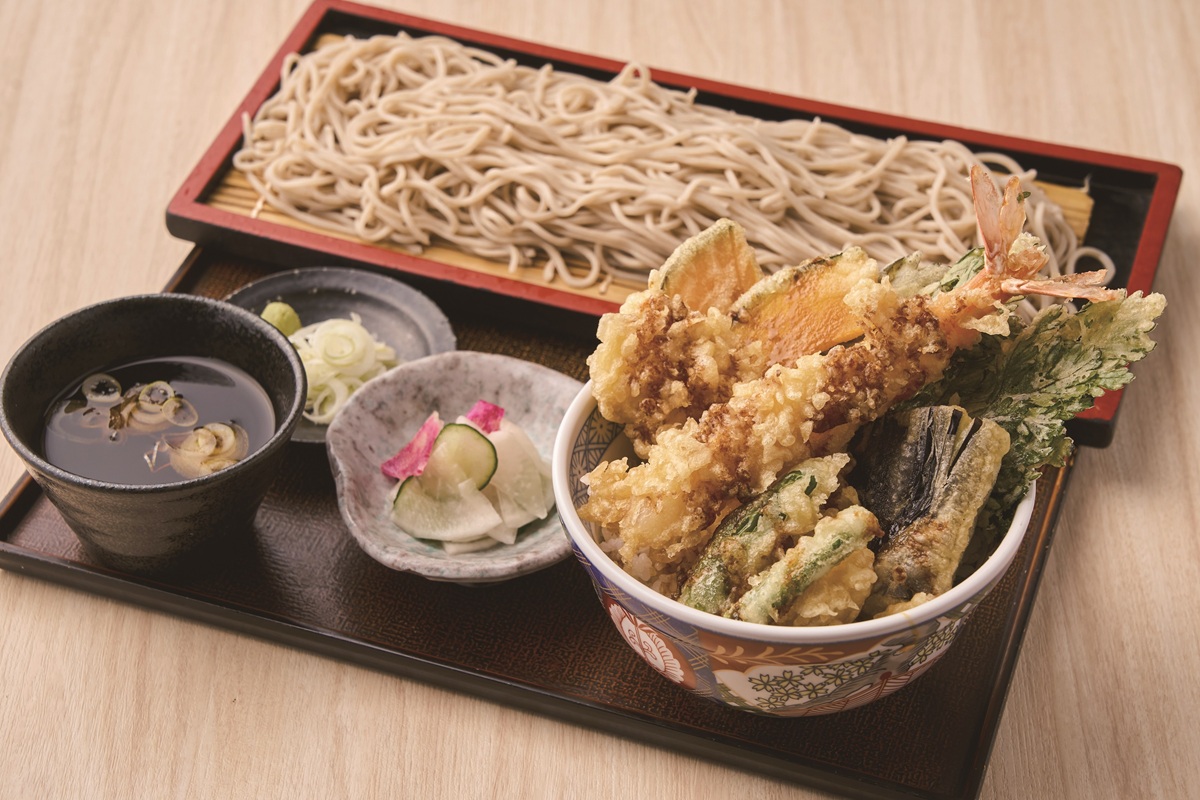 基本のそばつゆだけでなく10種類のつけ汁が選べる