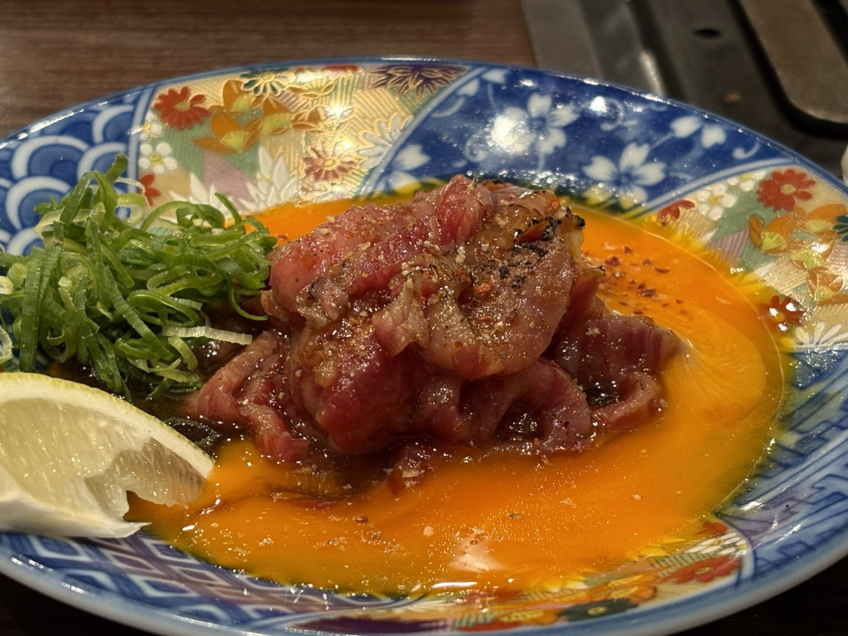 太田牛の希少炙りユッケ