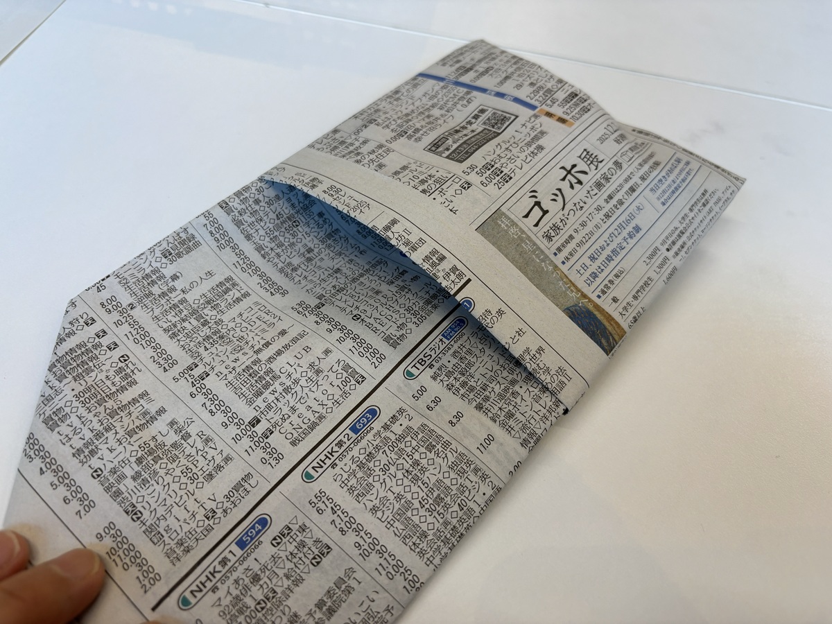 新聞紙で作るスリッパ