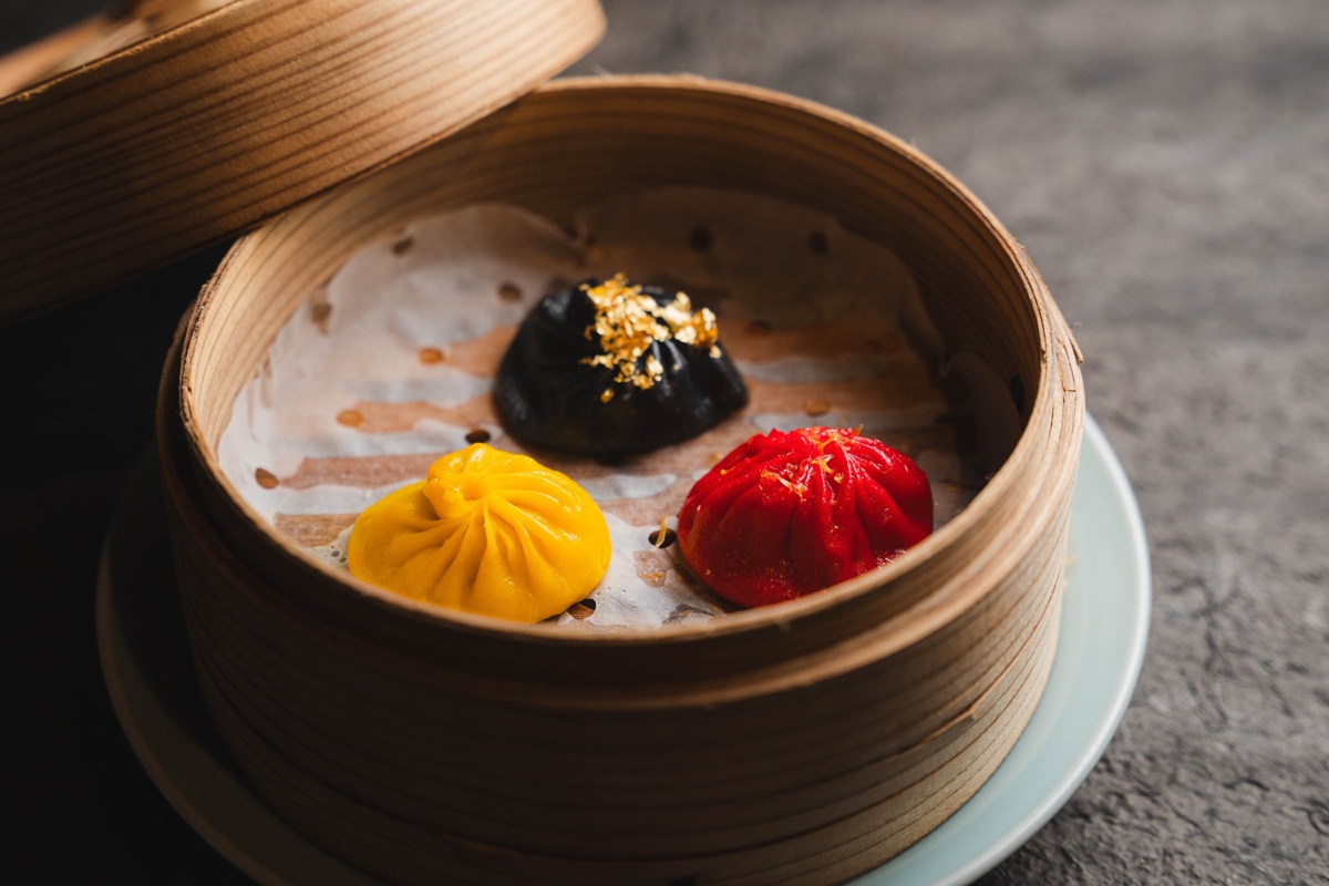 SPF岩中豚 旬の香りを包み込んだ自家製小籠包