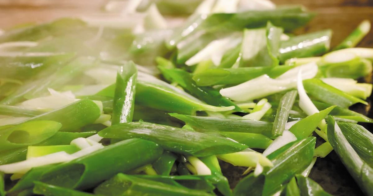 九条ねぎはお店でカットしてグリル