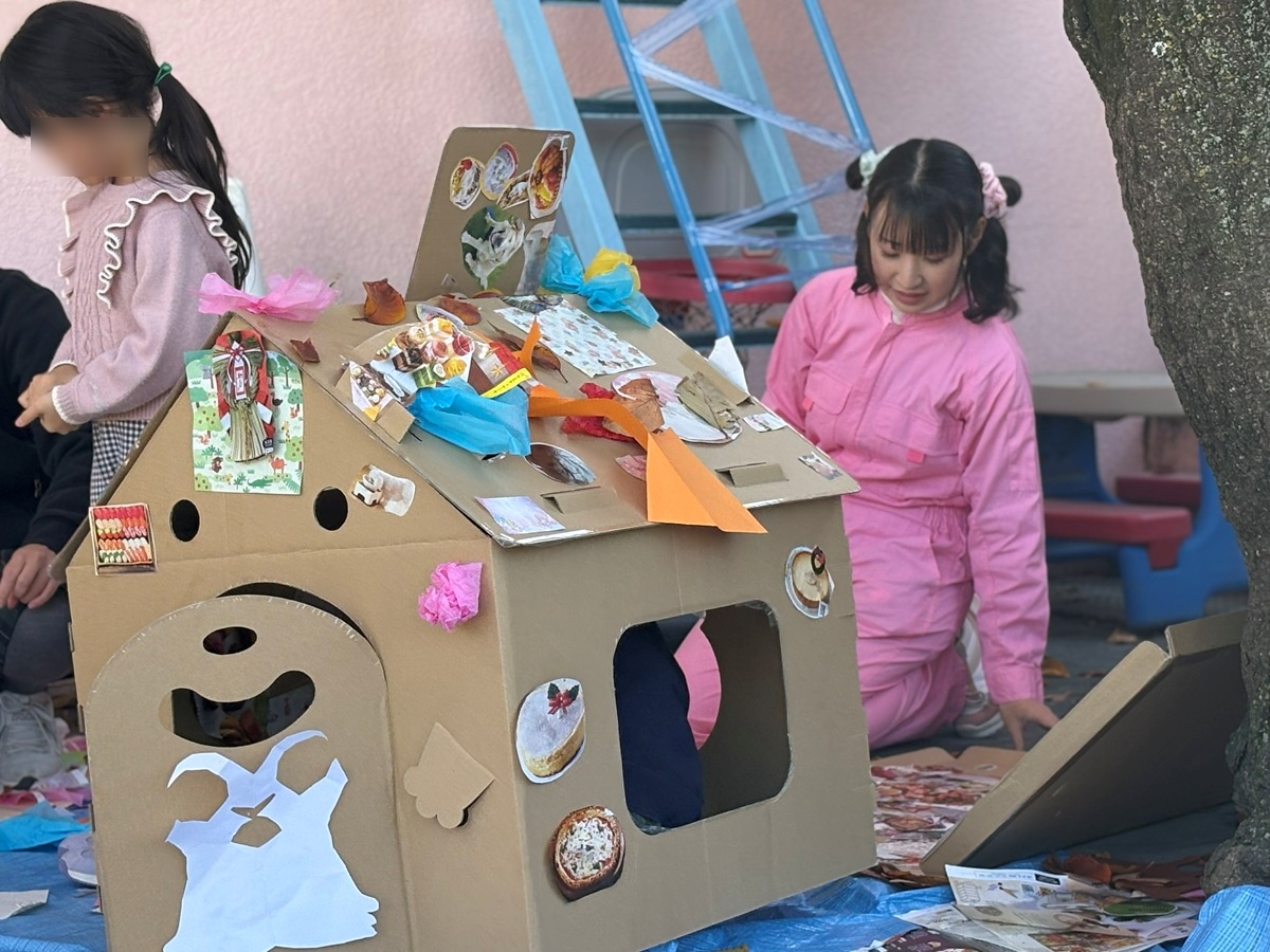 子どもたちの自由な発想で飾り付け