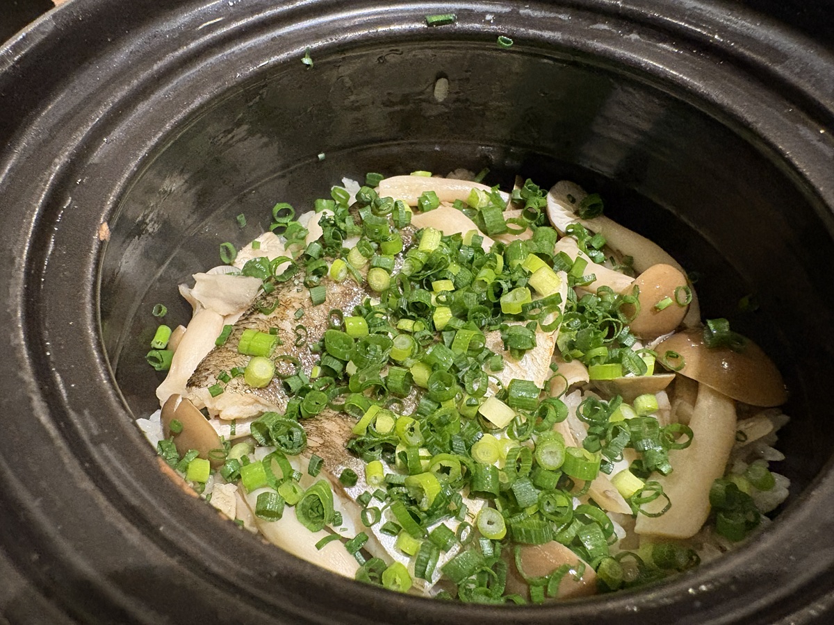 浜まちの土鍋ごはん