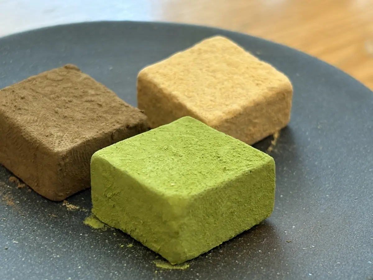 お茶の魅力を引き出した生チョコレート