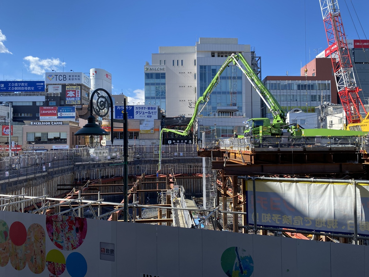 駅前再開発の様子