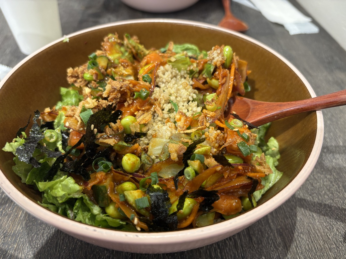 プチプチ食感のキヌア入り