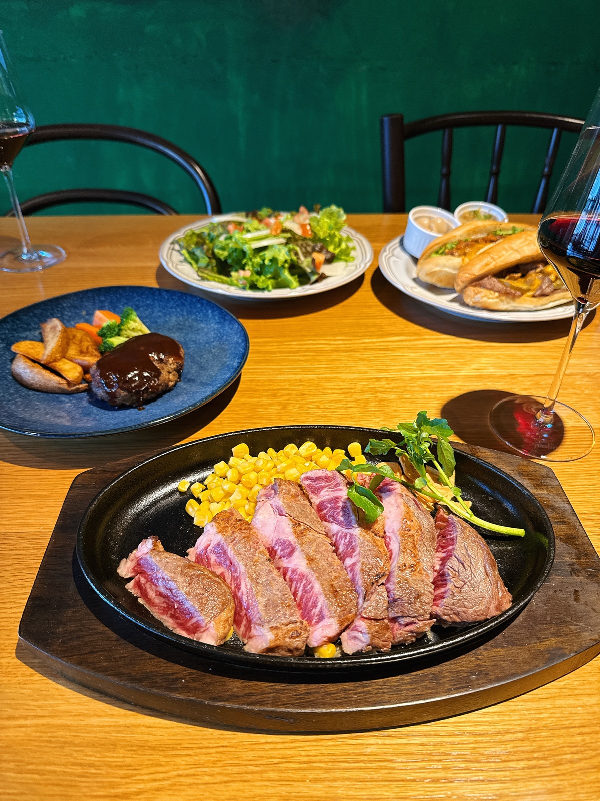 経産牛を1頭買いして余すところなく料理