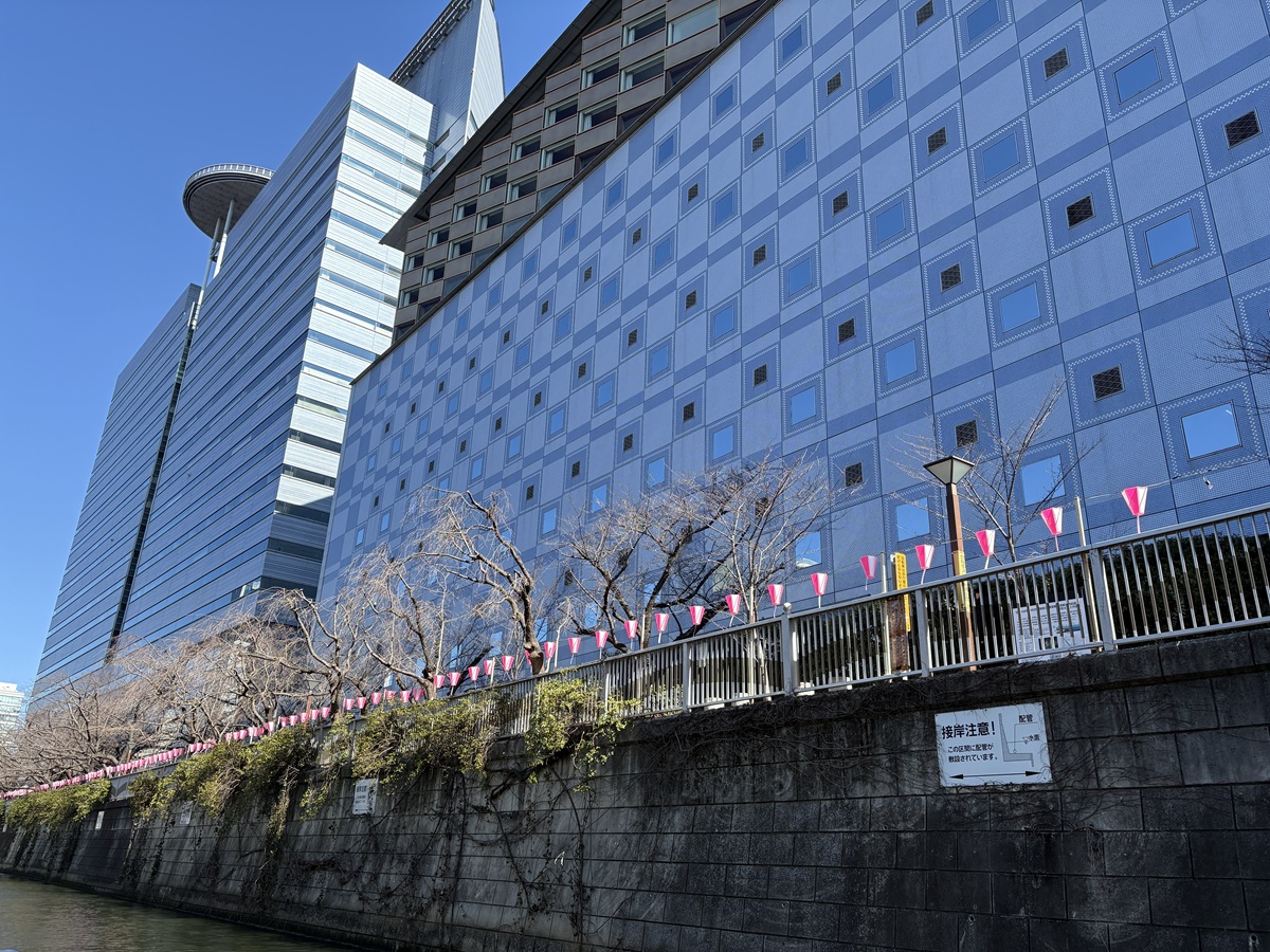 ホテル雅叙園東京の辺りを航行