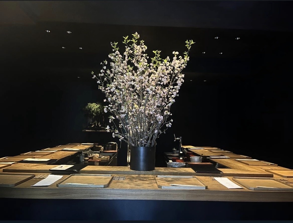 店内も桜で装飾