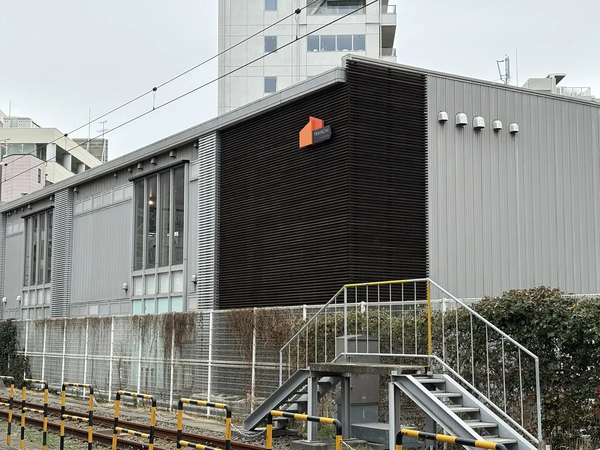 世田谷と目黒にまたがる商業施設「トレインチ自由が丘」