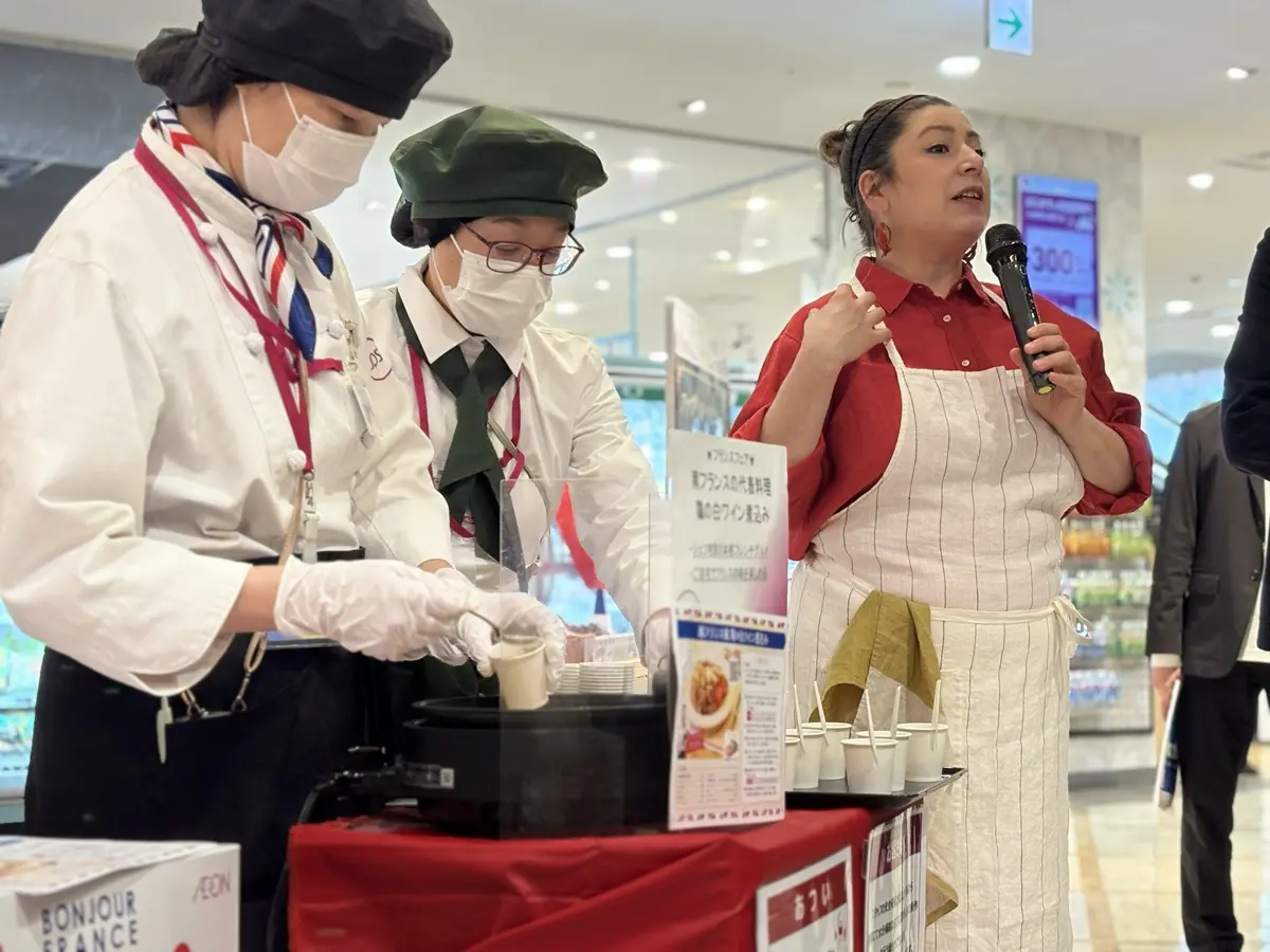 南フランス風鷄の白ワイン煮込み