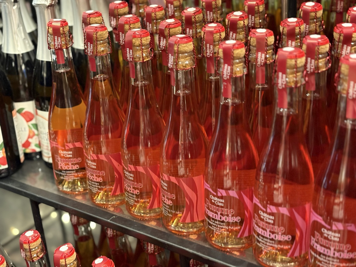 シャトー・デュ・クロー　アップルスパークリングジュース（ピーチ/ラズベリー）