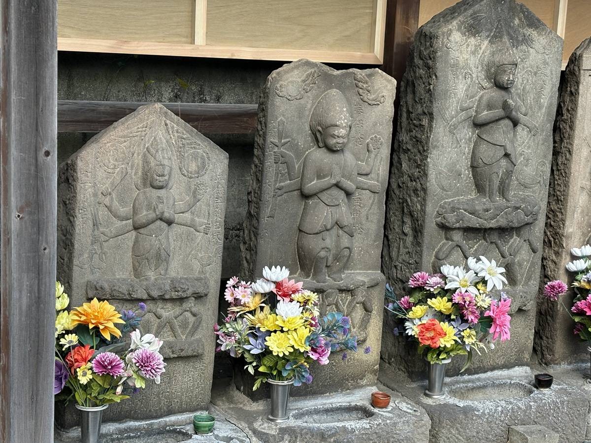 保存状態が良く残されている庚申塔