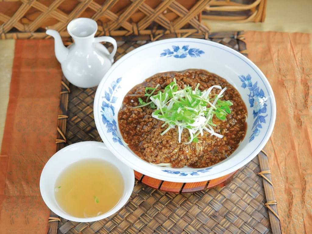 ジャージャー麺