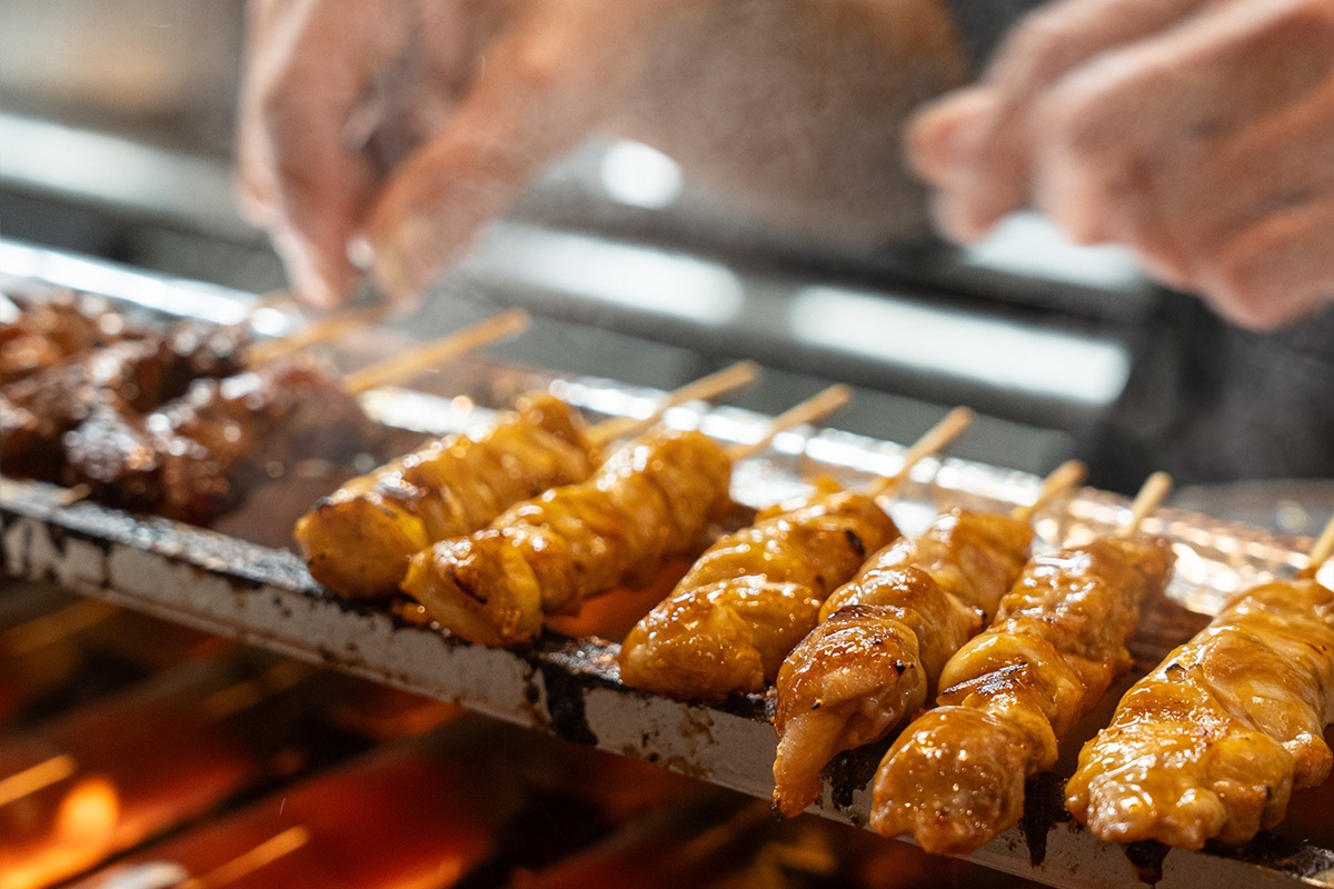 看板商品である「焼きとん」「焼鳥」