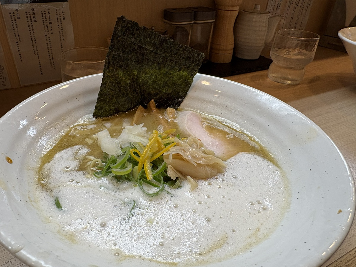 白のとりこが提供されてきました