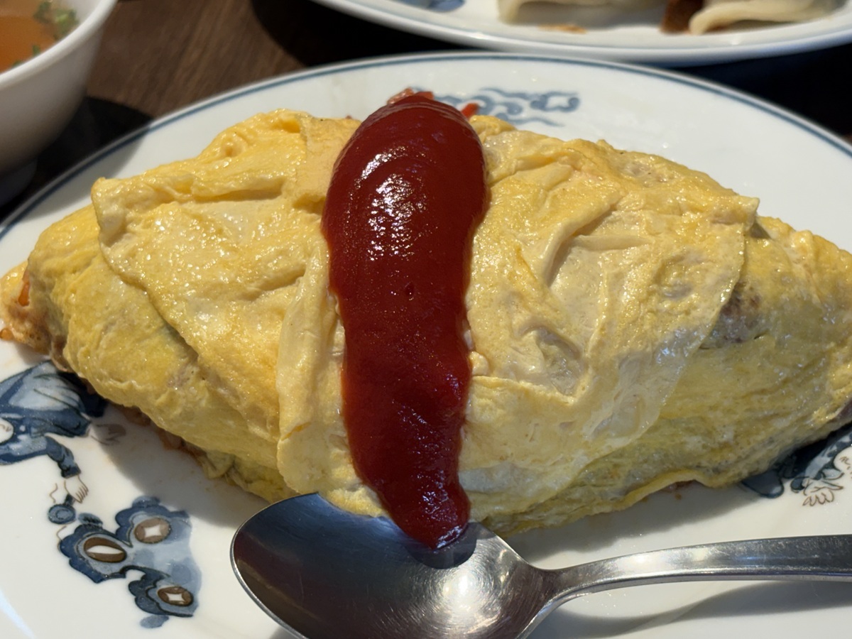 巻き方を失敗しちゃったオムライス