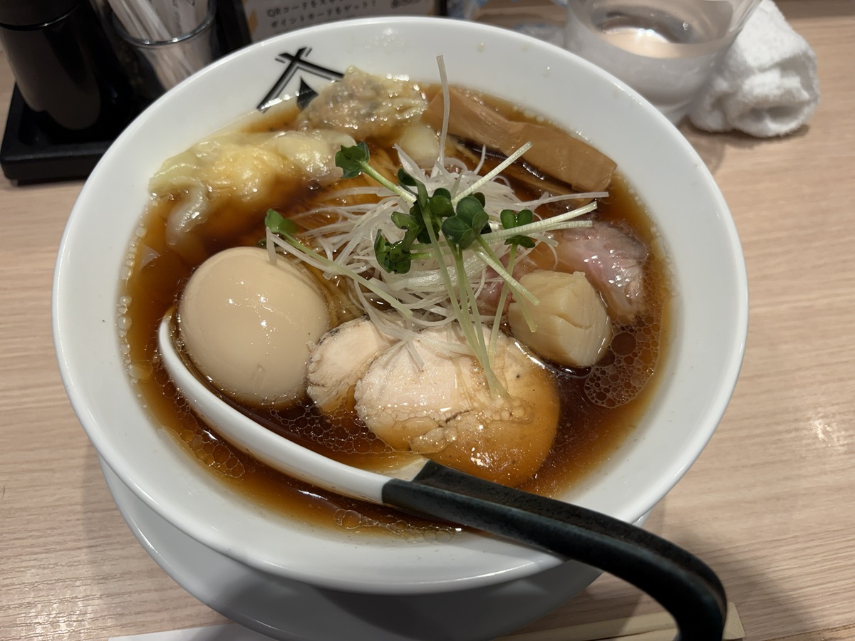 濃醇わんたんめん