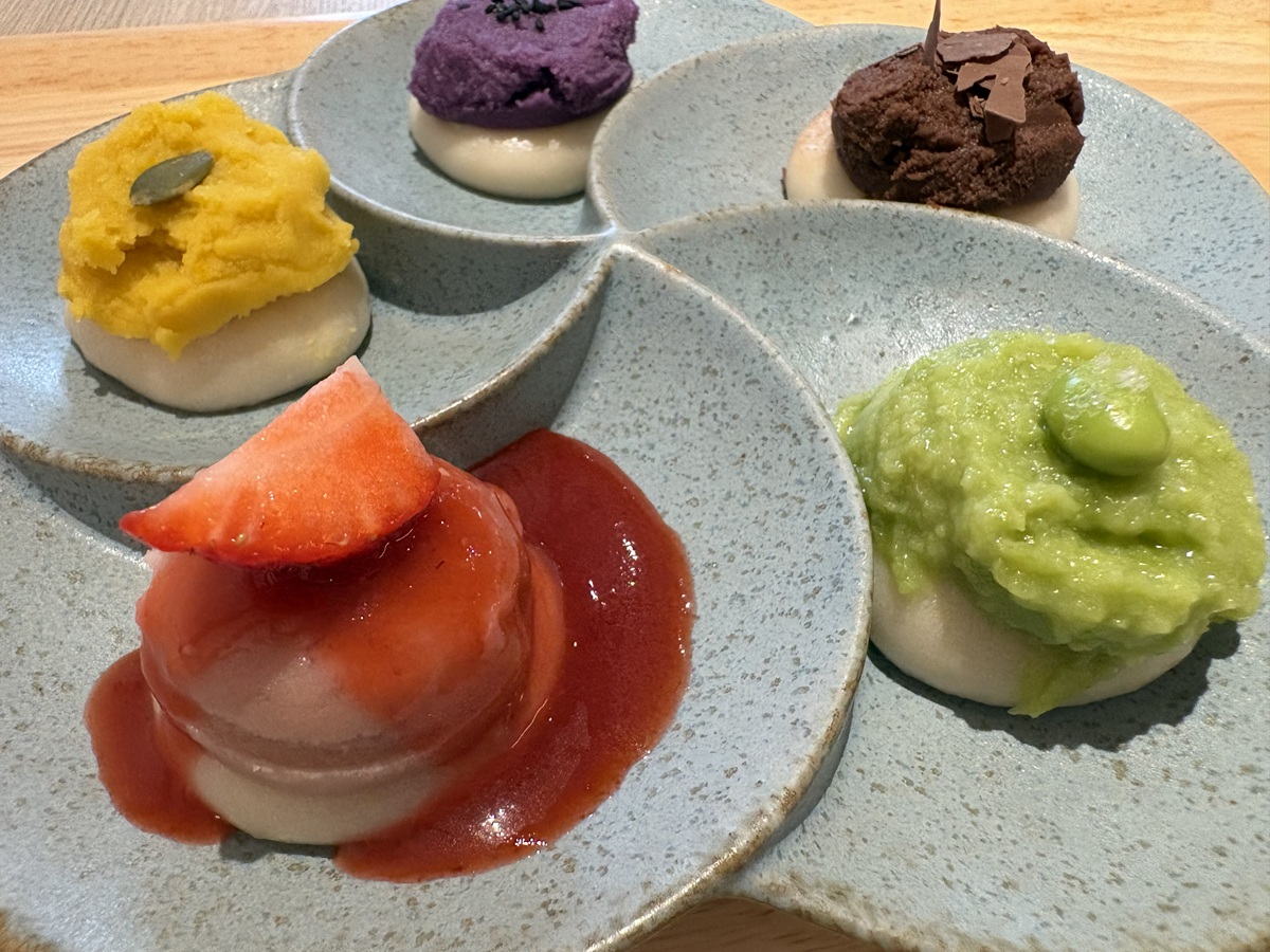 アンコロカフェの新作「五幸もち」