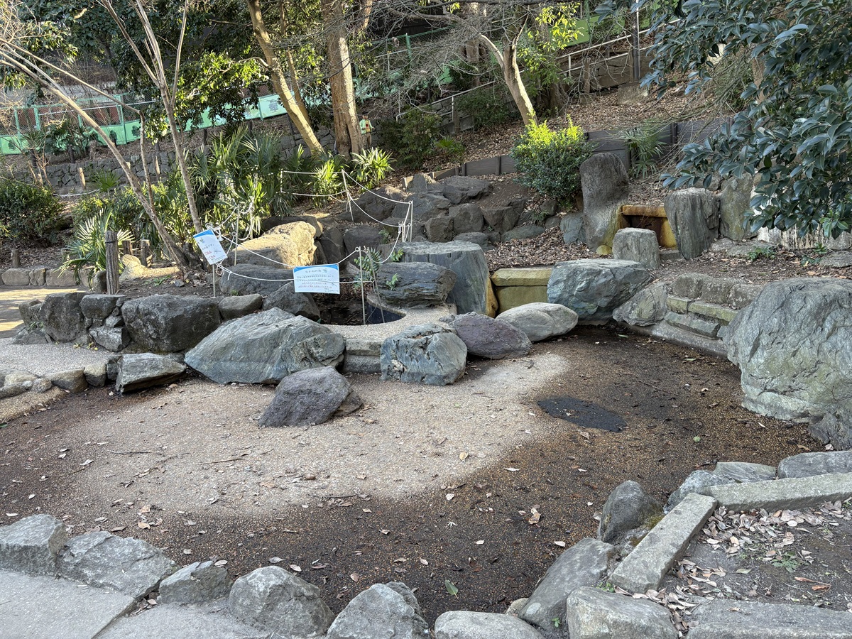 じゃぶじゃぶ池
