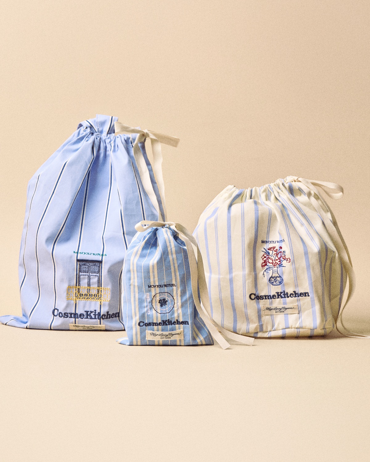 Cosme Kitchenオリジナル巾着の自由が丘ミューズスクエア店限定刺繍入りデザインが発売